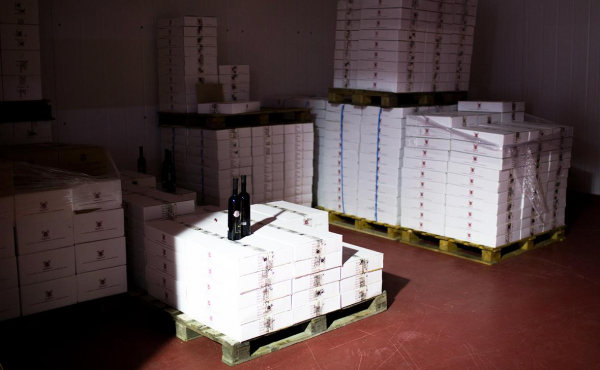 
                    Властей попросили ввести пошлины на вино из Франции и Италии в 200%

                