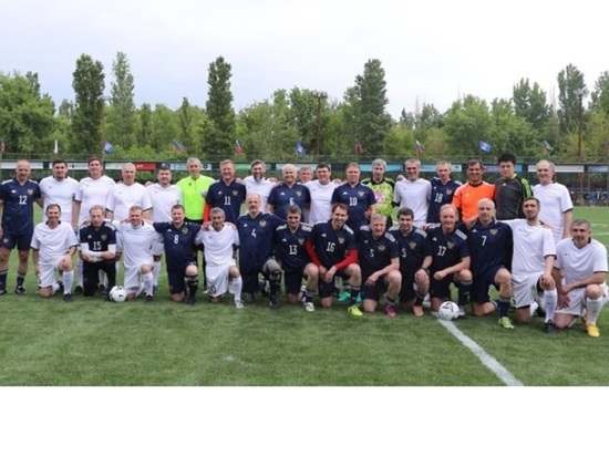 Ветераны футбола России, ЛНР и ДНР сыграют в Москве