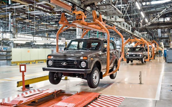 
            АвтоВАЗ возобновил производство Lada Niva
        