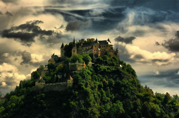 20 крутейших замков, в которых хочется остаться жить