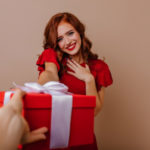 Как россияне дарят и принимают подарки — исследование
