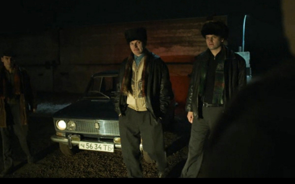 
            &laquo;Пешком не комильфо&raquo;. На каких машинах ездят в сериале &laquo;Слово пацана&raquo;
        