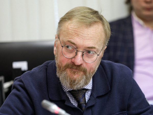 Милонов предложил сделать платные дороги бесплатными для участников СВО