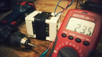 Как проверить конденсатор мультиметром: правила и особенности выполнения измерений