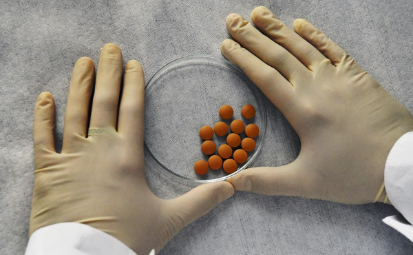 
                    В аптеках России перестали продавать препарат от коронавируса фавипиравир

                
